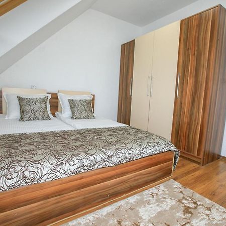 Dream Park Apartment Sandanski Bagian luar foto