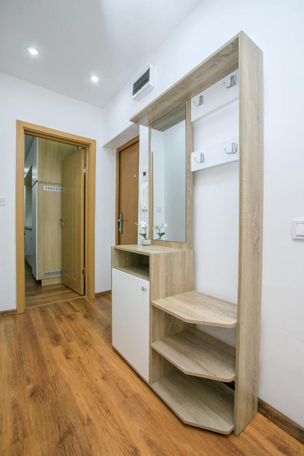 Dream Park Apartment Sandanski Bagian luar foto