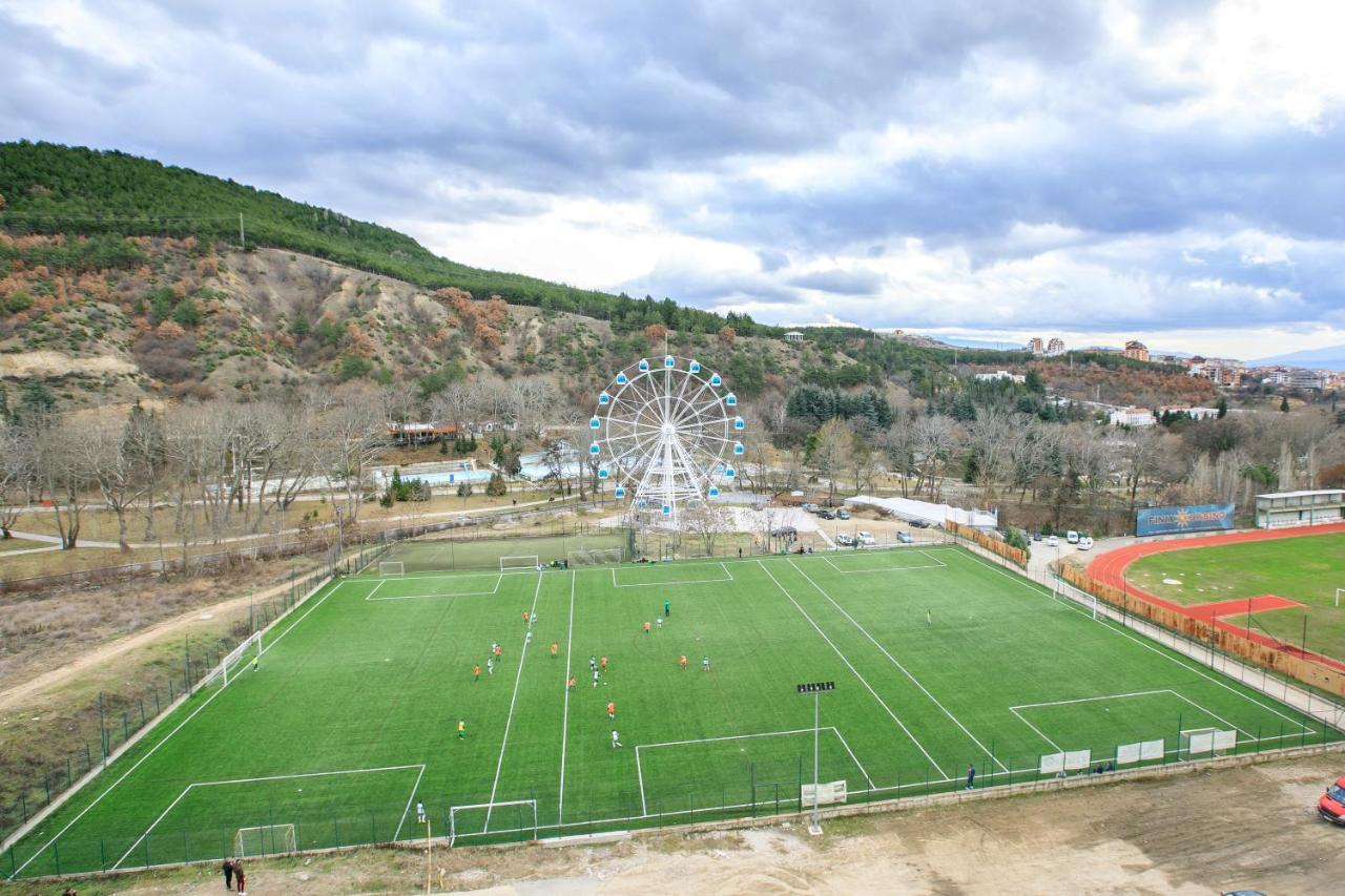 Dream Park Apartment Sandanski Bagian luar foto